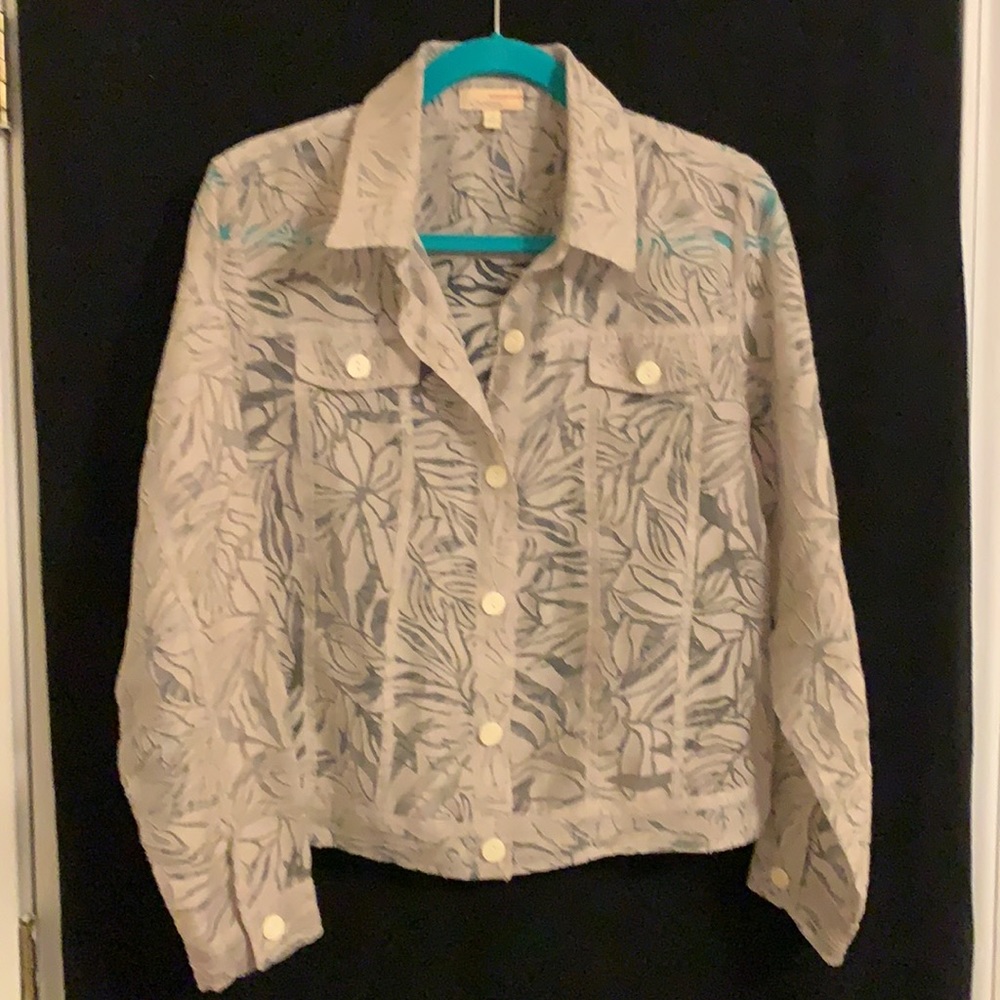 Beige Burnout Topper